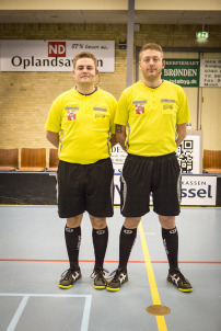 Tobias Pauli Jørgensen (tv) og makker, nyudnævnte IFF-Referee